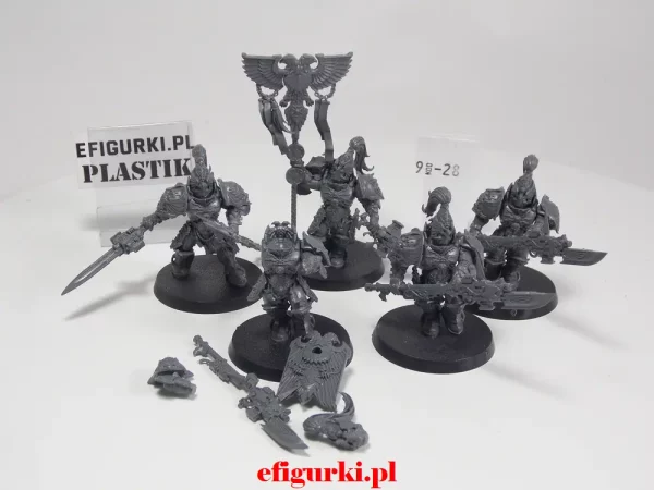 Vexilus Praetor Adeptus Custodes. 9-28