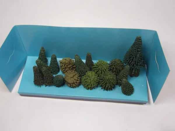 Citadel Boxed small tree. 30-32