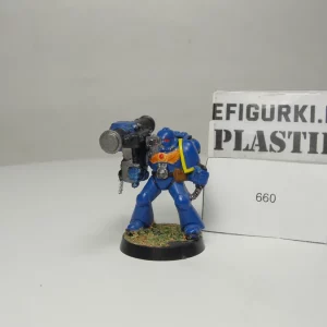 Space Marines wyrzutnia rakiet. 660