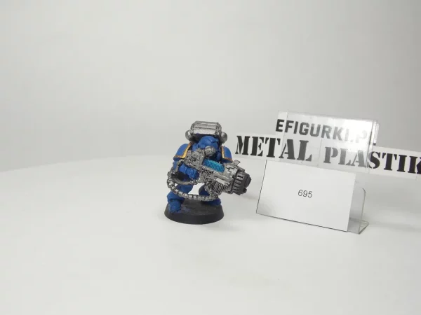 Space Marines Devastator Metal-Plastik. 695