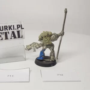 Space Marines Standard Metal. 711-2