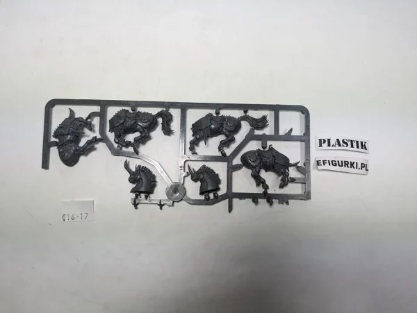 Konie Chaosu $16-17.