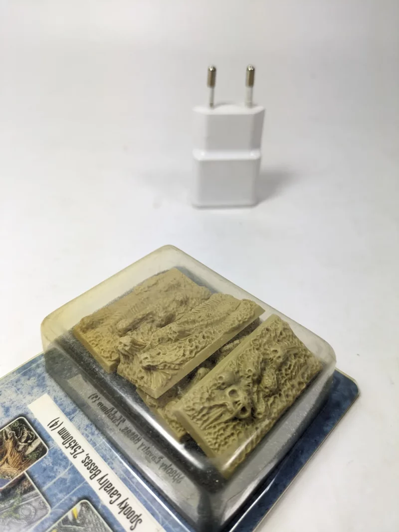Micro Art Studio Podstawki. 4x 25/50mm 8-10