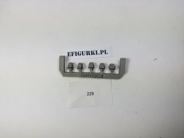 Spelcrow głowy Space Wolves. 229