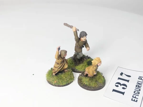 Mirliton Miniatures Scenka " Szczęśliwa Rodzina". 1317