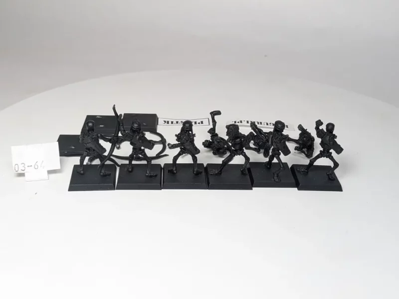 Tomb Kings Skeleton Warriors. x9 3-64