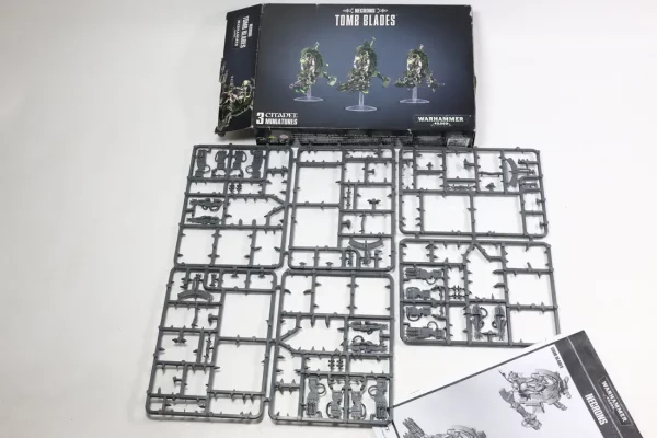 Tomb Blades necron bitsy. 32-121
