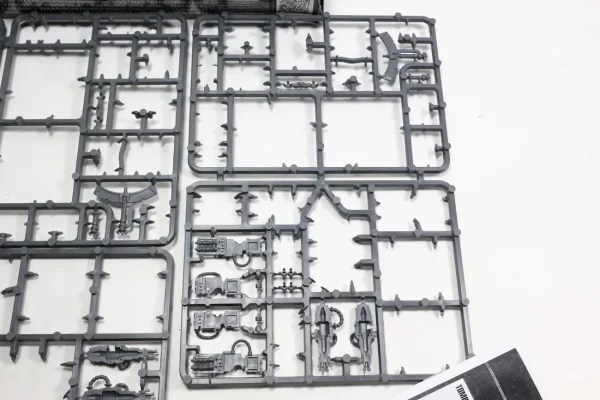 Tomb Blades necron bitsy. 32-121