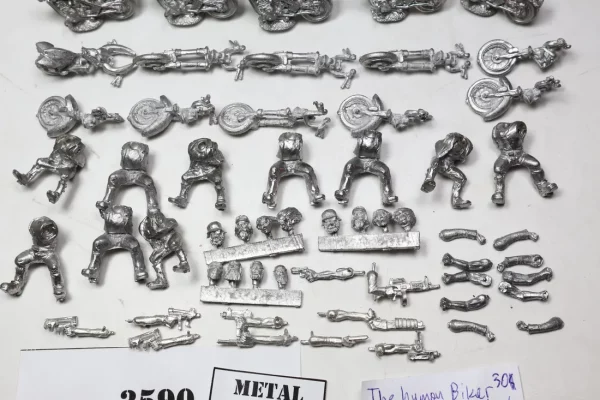 Human Biker Gang West Wind MIniatures. Metal 3590