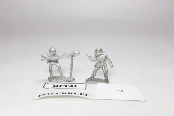 Medieval Large Hand Cannons And Crew. Metal miriltion 148