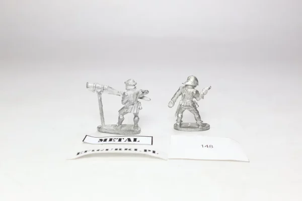 Medieval Large Hand Cannons And Crew. Metal miriltion 148