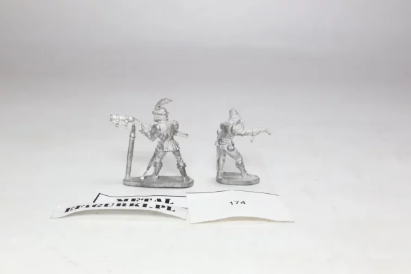 Medieval Large Hand Cannons And Crew. Metal miriltion 174