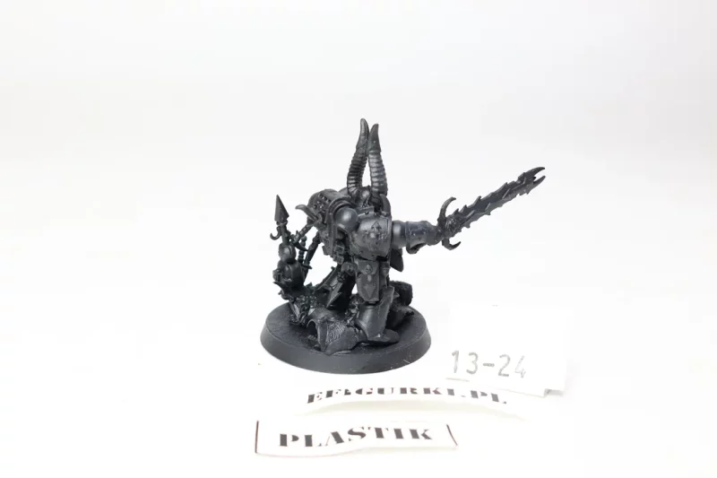 Chaos Space Marines Captain. 13-24