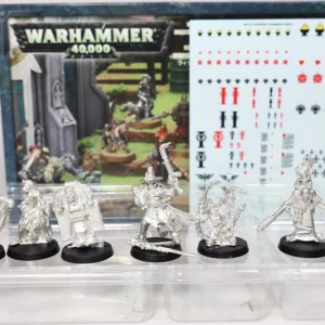 Witch hunter Inquisitor and Retuine. Metal 30-135