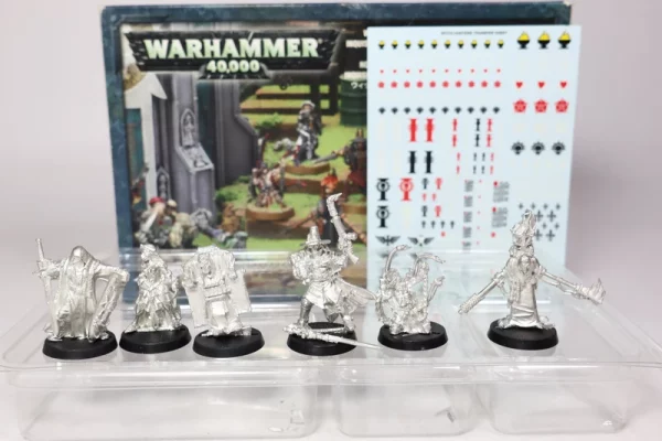 Witch hunter Inquisitor and Retuine. Metal 30-135