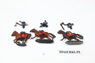 Early Imperial Romans: Auxiliary Cavalry with Swords. Niekompletni 37