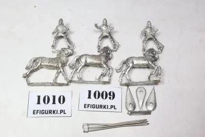 Cu 8 Poor Knight Perry Miniatures. 1009-10