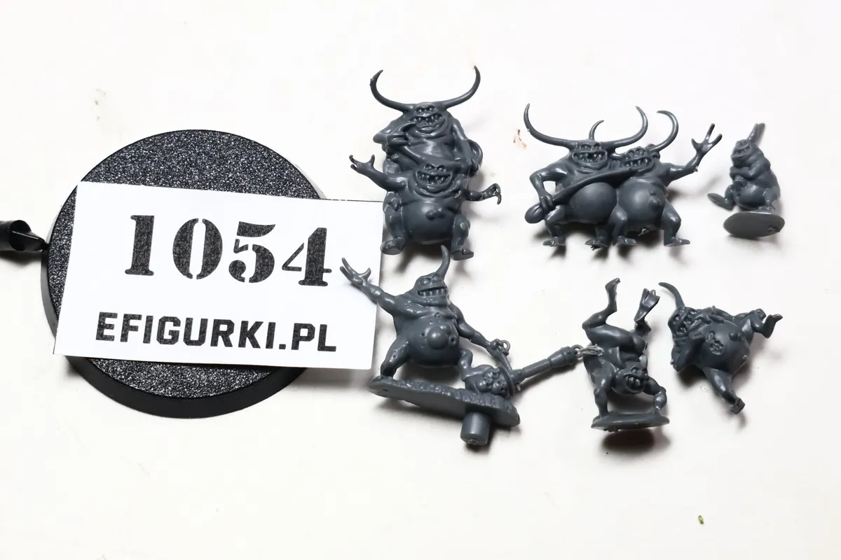 Nurglingi luźne z podstawką. 1054