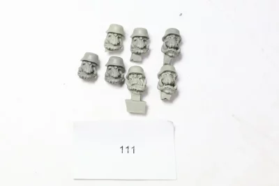 Spellcrow głowy orków. 111