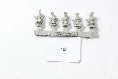 Spellcrow głowy orków. 100