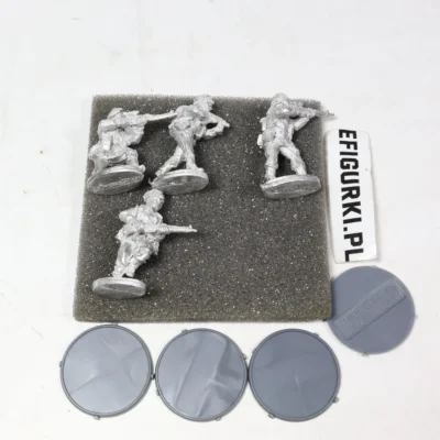 British Airbone Metal Flamethrower and sniper team. 19-12