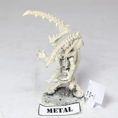 Lictor Metal Tyranids. 10-6 U7