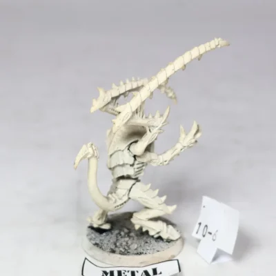 Lictor Metal Tyranids. 10-6 U7