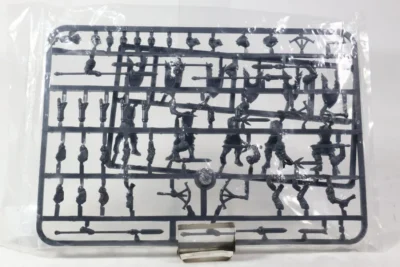 Basilean Men-At-Arms Swordsmen / Spearmen / Crossbowmen. Plastik u7 Wypr 23-31