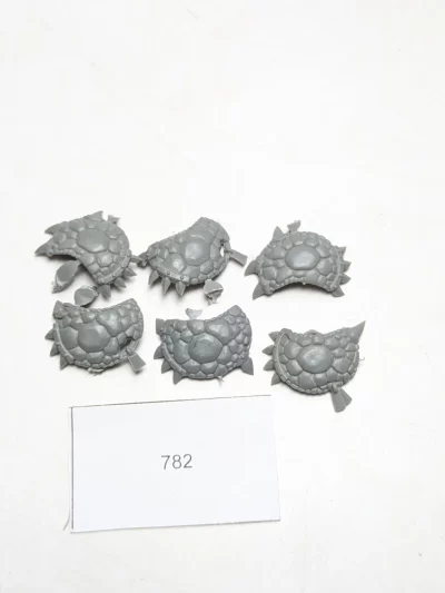 lizardmen Saurus Plastik tarcze. 782 Bits U7'