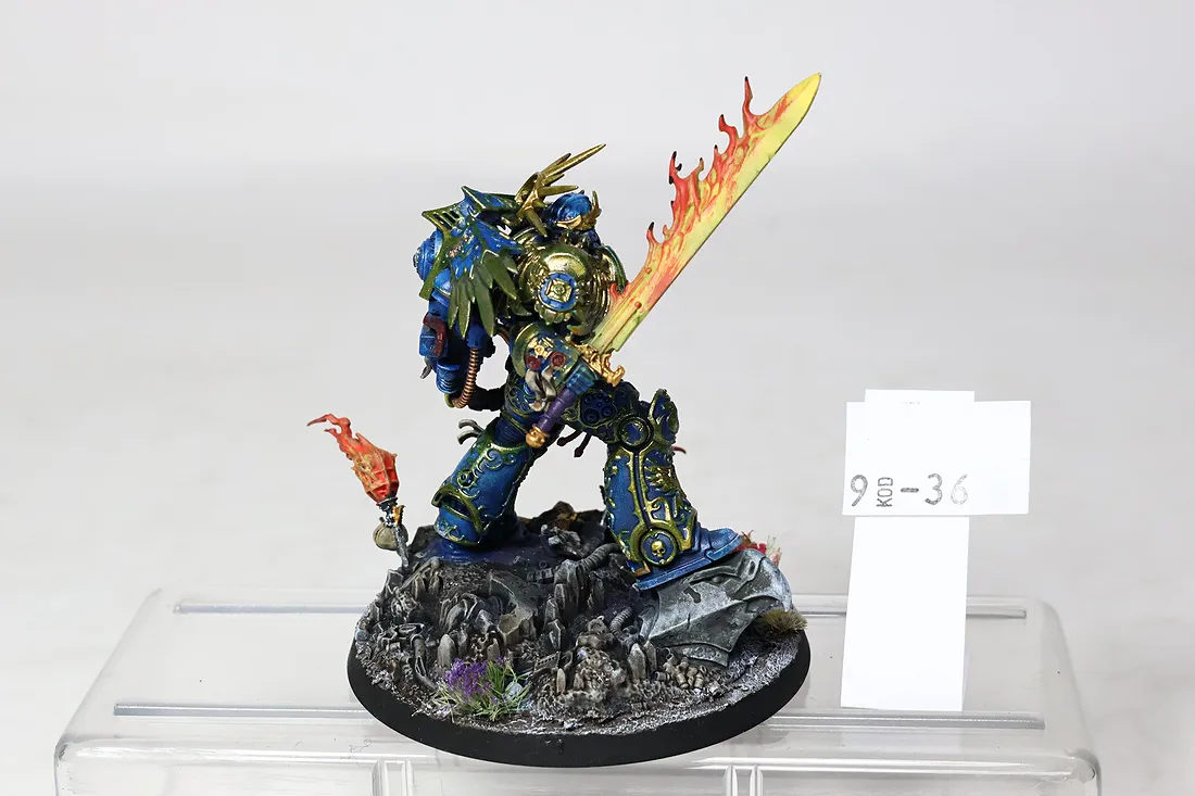 Roboute Guilliman. Plastik U10 9-36