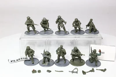 Piechota niemiecka bolt action/wargames factory. Plastik 190