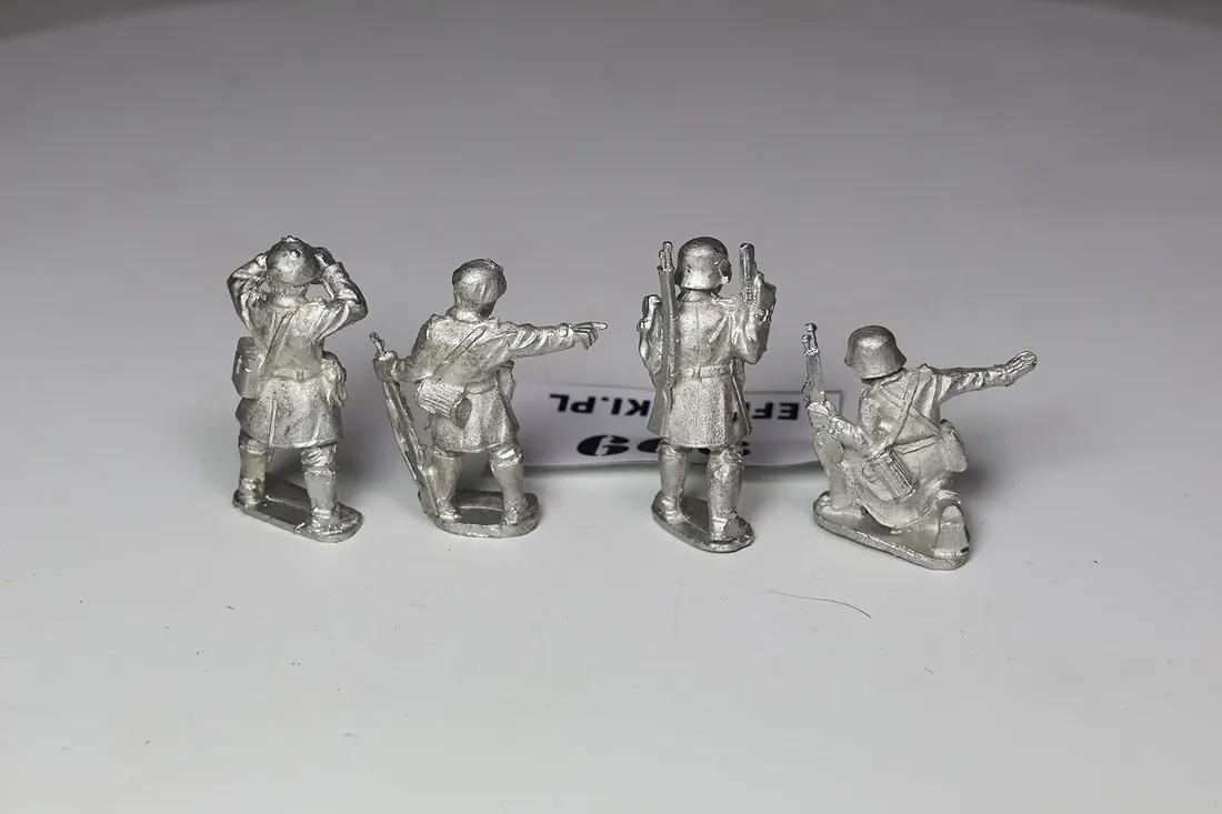 Dowództwo niemieckie Producent nieznany. Metal 999