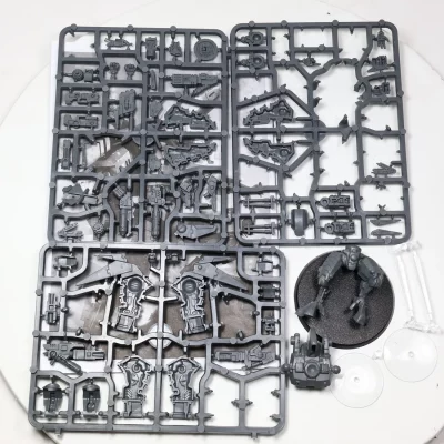 T'au Empire Commander. Plastik $1-14