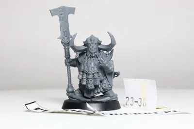 War Despot Chaos Dwarf. Plastik 23-38