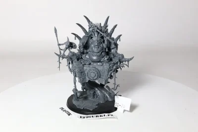 Slann Starmaster Plastik. 80-70 U52