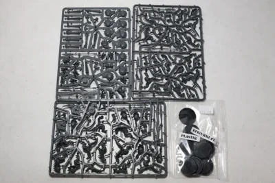 Saurus warriors plasik. $13-15 u52