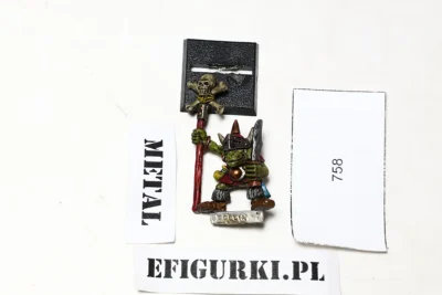 Goblin Standard Bearer Metal. 758 U47