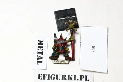 Goblin Standard Bearer Metal. 758